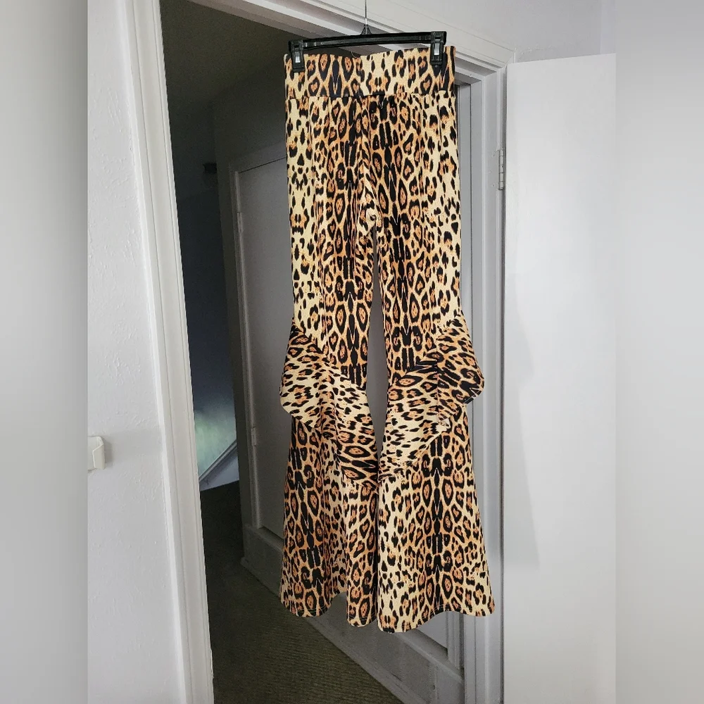 L&R Lucky & Blessed Leopard Cowgirl Pants - Picture 2 of 3